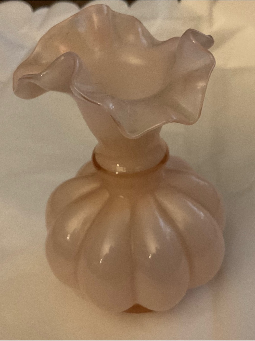 Vintage 5.5” Fenton Vase